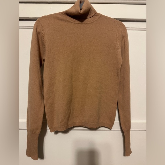 White+Warren Ribbed Classic Cashmere Turtleneck in Camel size S - Picture 2 of 4